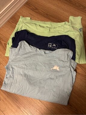 Pelagic Lot of 3 long sleeve hooded spf fishing tops in medium